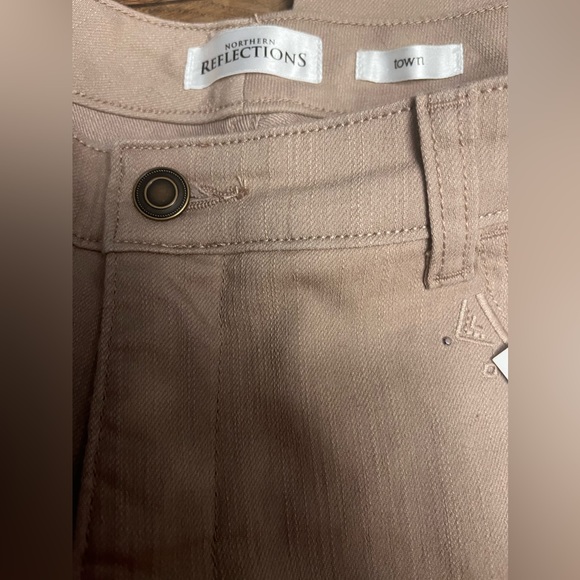 NWT Northern Reflections Sandcolored Town Pants!! - Picture 2 of 11